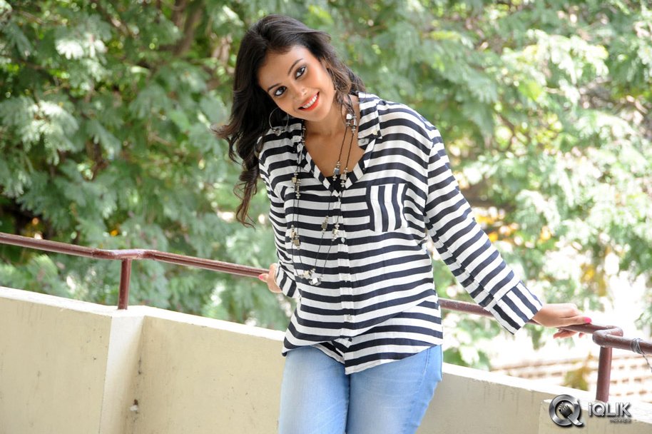 Chandini-at-Kiraak-Movie-Release-Press-Meet